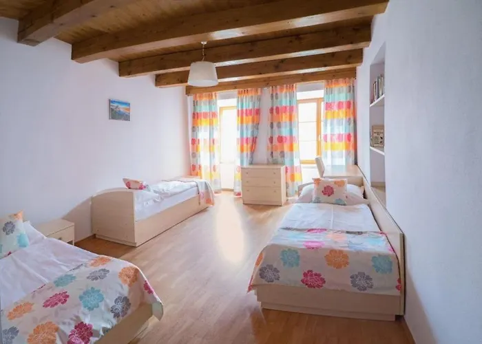 Penziony Hnanice 3* Hnanice (Znojmo)