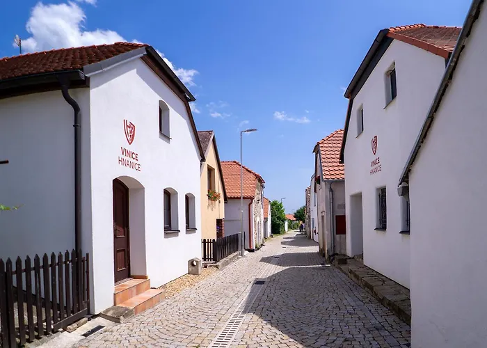 Penziony Hnanice Hnanice (Znojmo)